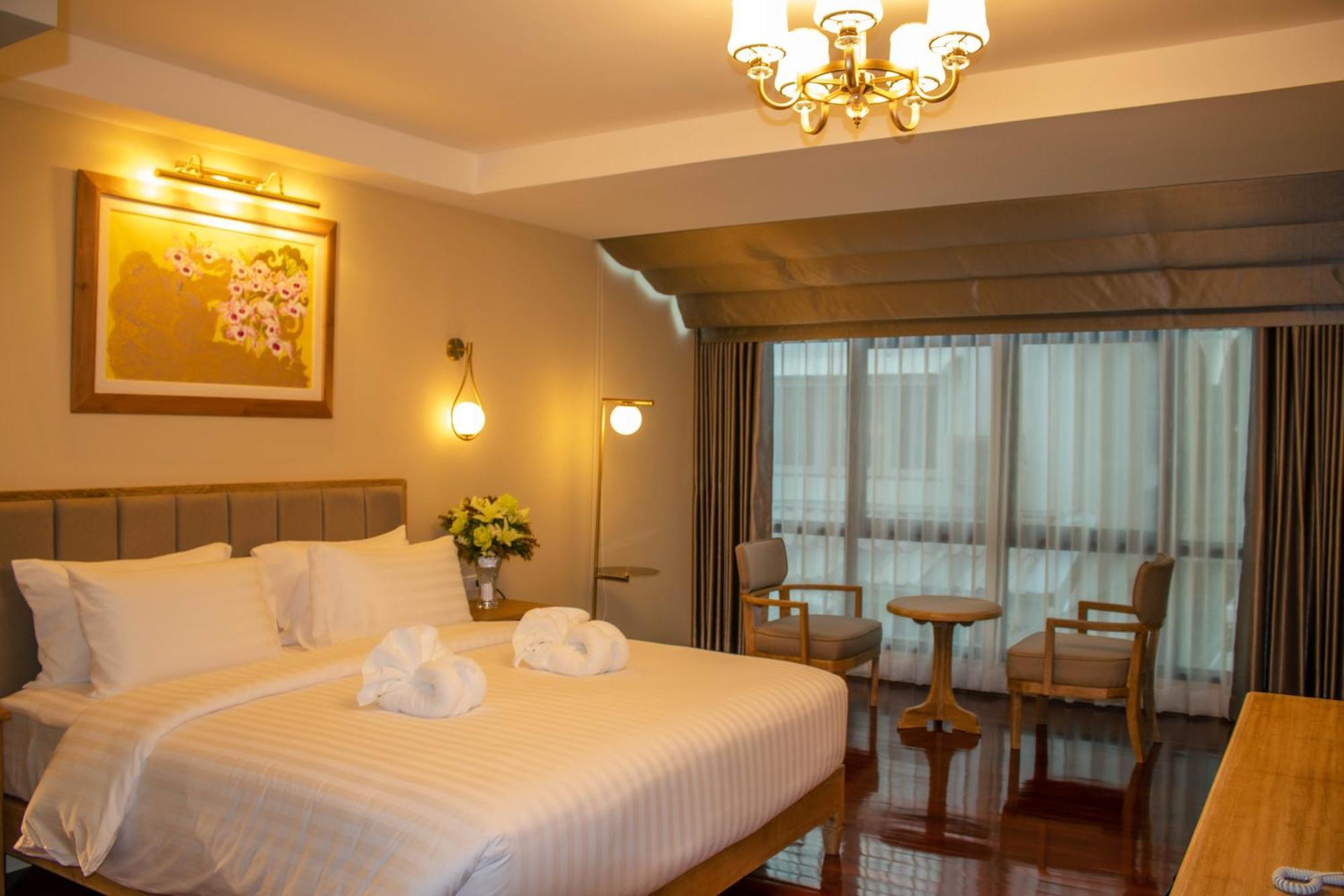 Siri Grand Bangkok Hotel Eksteriør billede